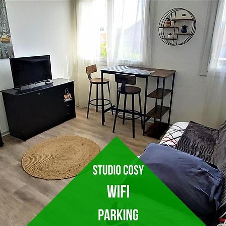 Appartamento Petit Cocon Tarbais -Wifi-Parking Tarbes Esterno foto